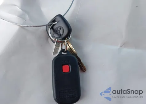 2004 Toyota Corolla Le из США, поврежденный, VIN 2T1BR38E84C200300